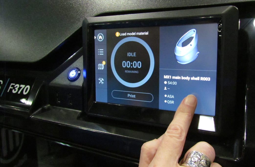  The easy-to-use touch screen on the Stratasys F370 