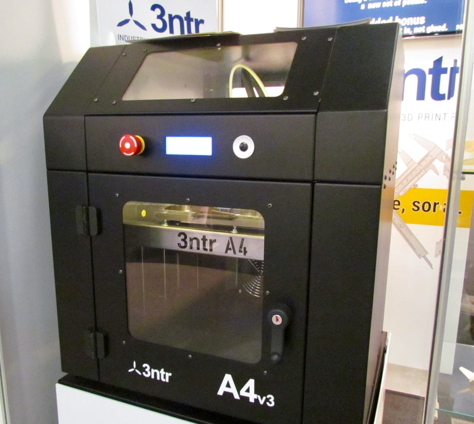  The 3ntr A4 professional 3D printer 