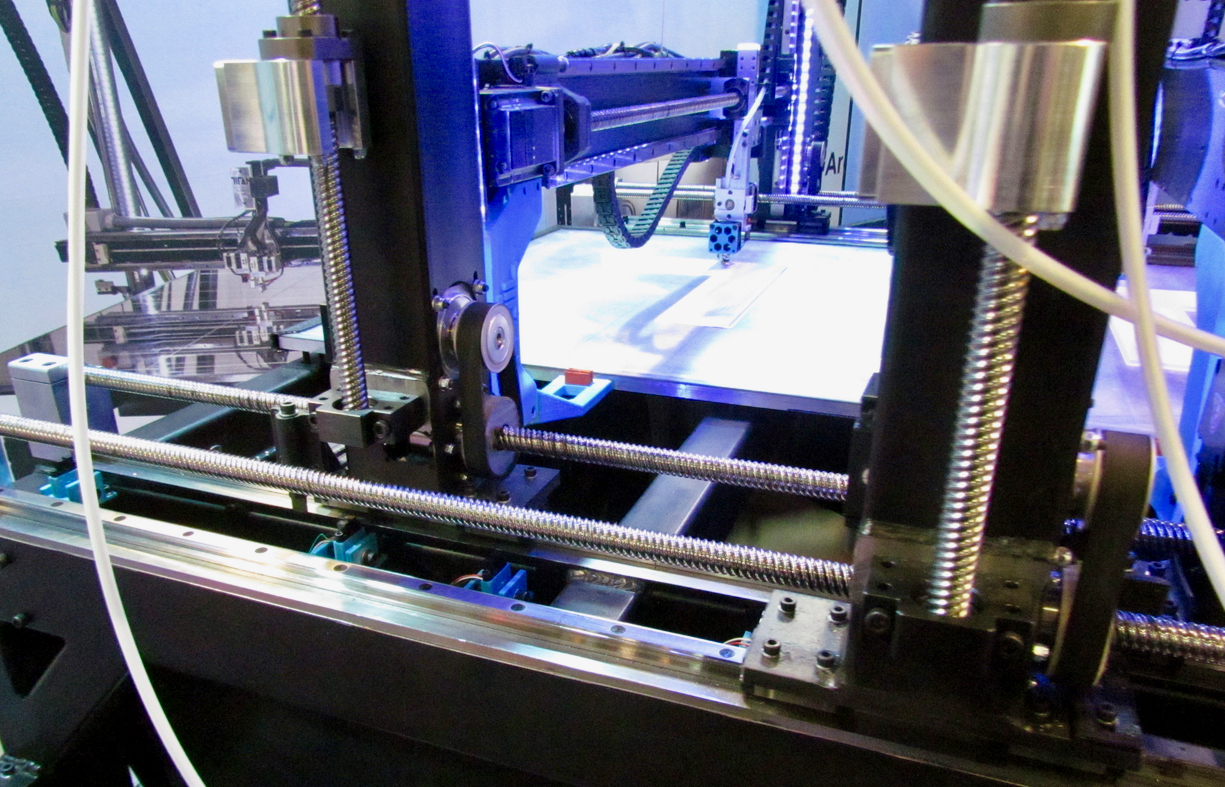  Detail of the mechanicals for the Titan Robotics Cronus multi-head 3D printer 