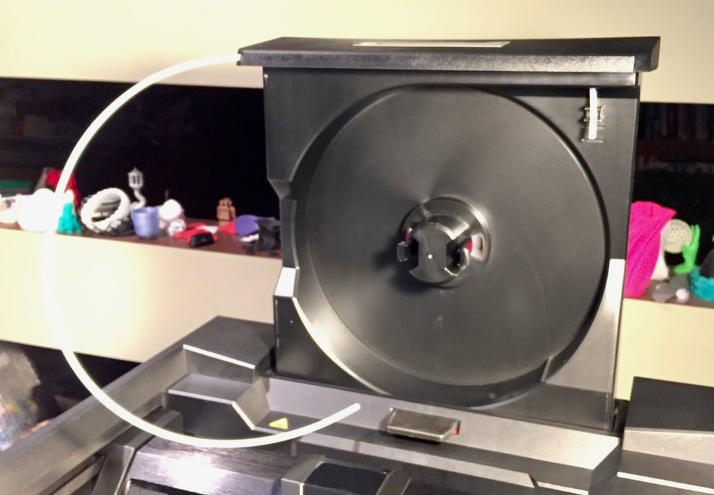  The MakerBot Replicator+ internal filament spool holder 
