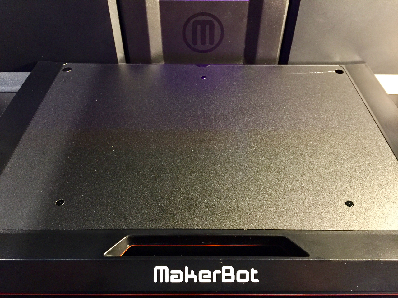  The virgin surface of the new MakerBot Replicator+ print plate 