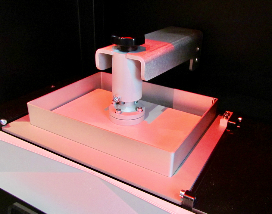  Inside the atum3D DLP resin 3D printer 