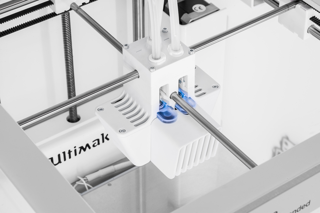  The core of the new Ultimaker 3 desktop 3D printer 