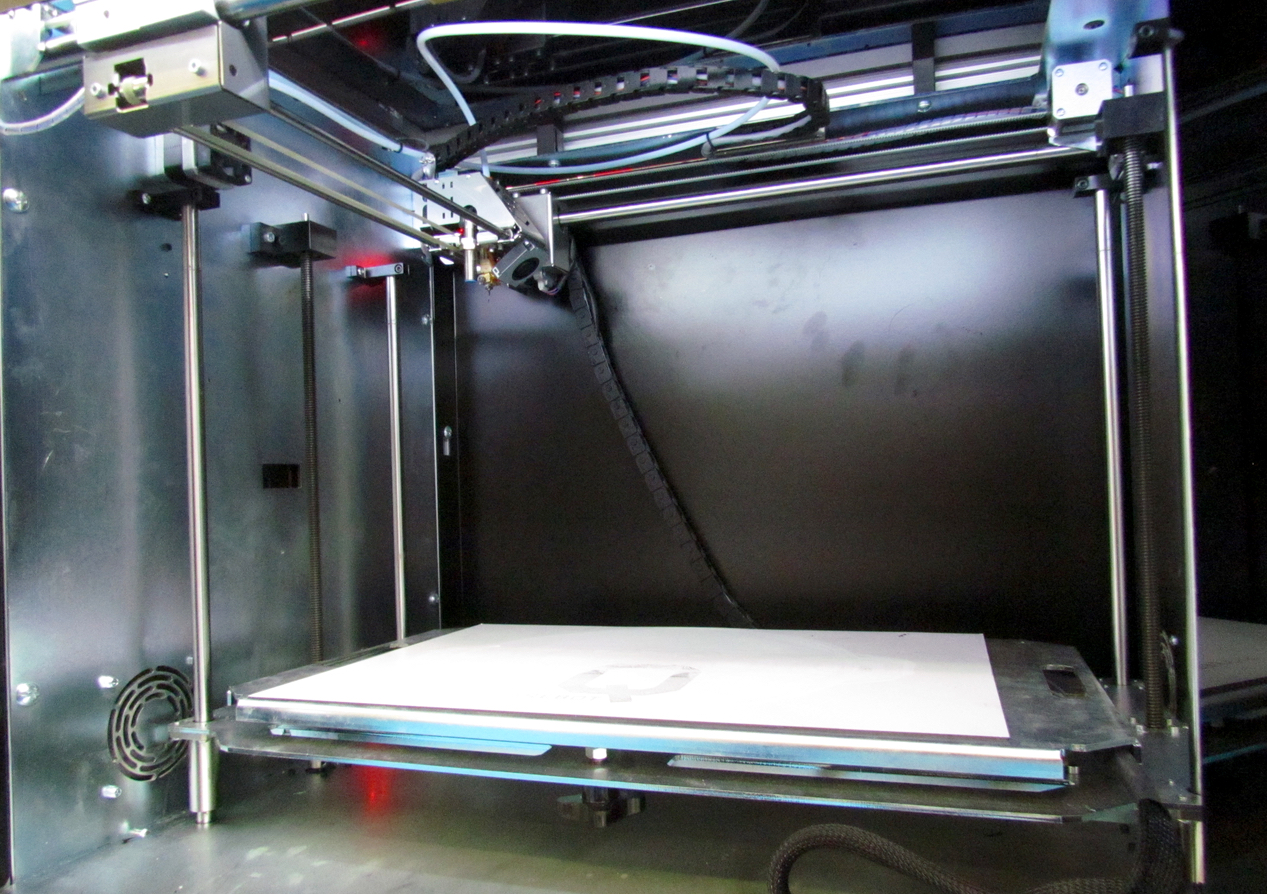  Inside the Sharebot Q professional 3D printer 