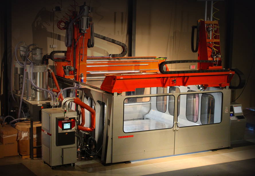  Thermwood's gigantic 3D printer / CNC system 