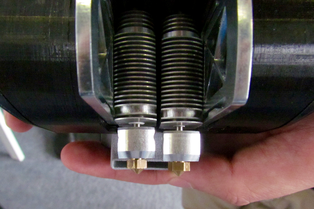  Note the height difference on the FELIX Pro 1's dual extruders  