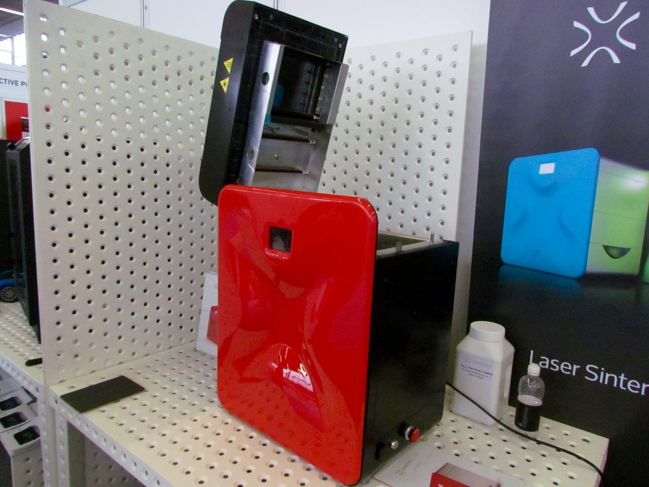  The Sinterit Lisa, a desktop SLS 3D printer 