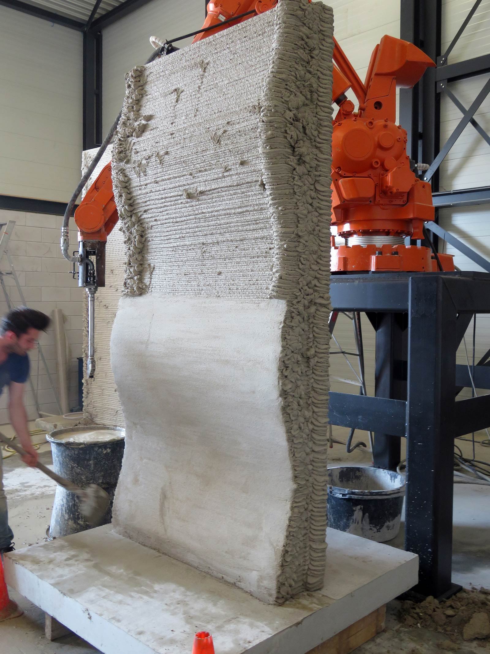 Another 3D printed concrete formwork by Heijmans; this one has the lower surface manually smoothed 