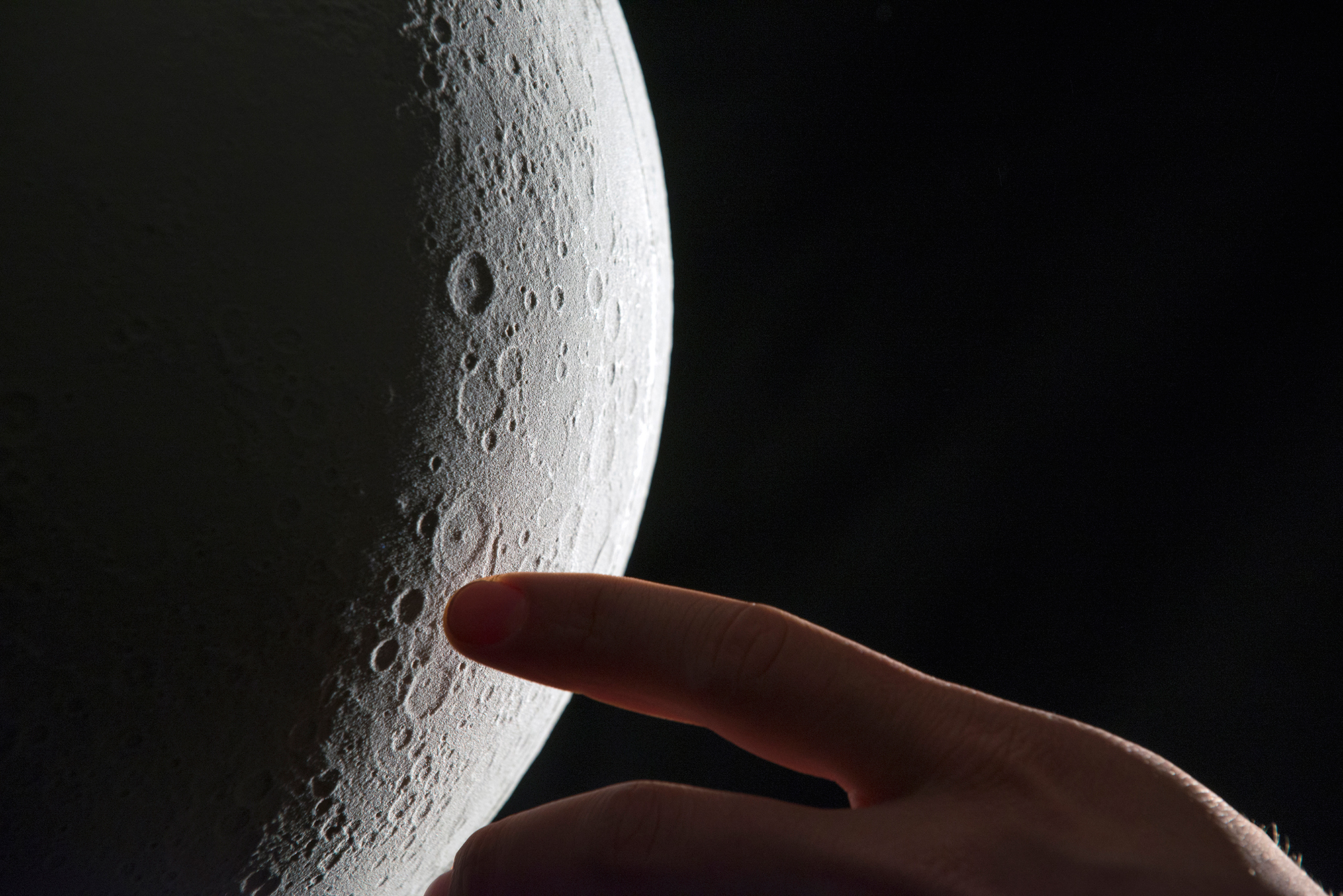  Incredible 3D printed Moon model 