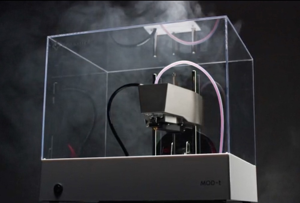  A smoky look at the New Matter MOD-t 2nd Gen desktop 3D printer 