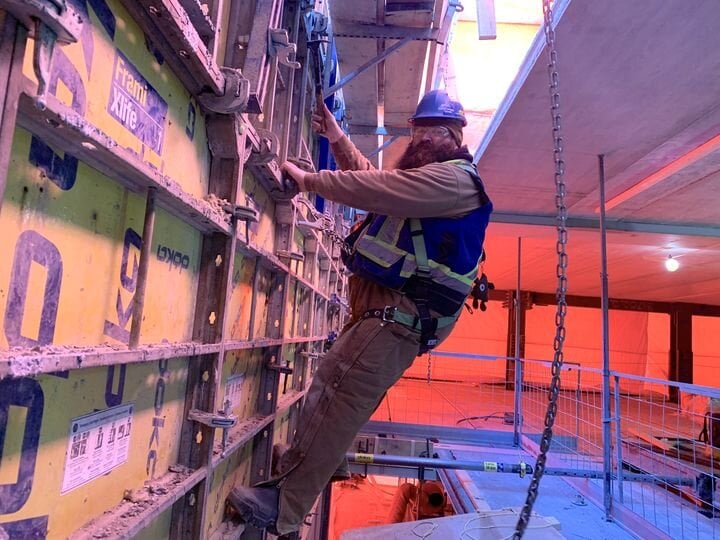 What Does An Actual Construction Worker Think of Construction 3D Printing?