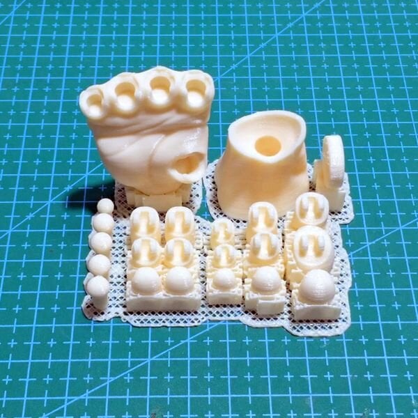 Print configuration for the 3D printed Articulated Poseable Hand [Source: MyMiniFactory] 