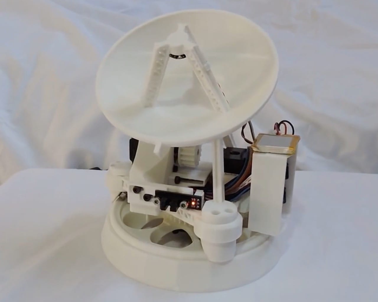  The 3D printed - and functional - satellite dish 