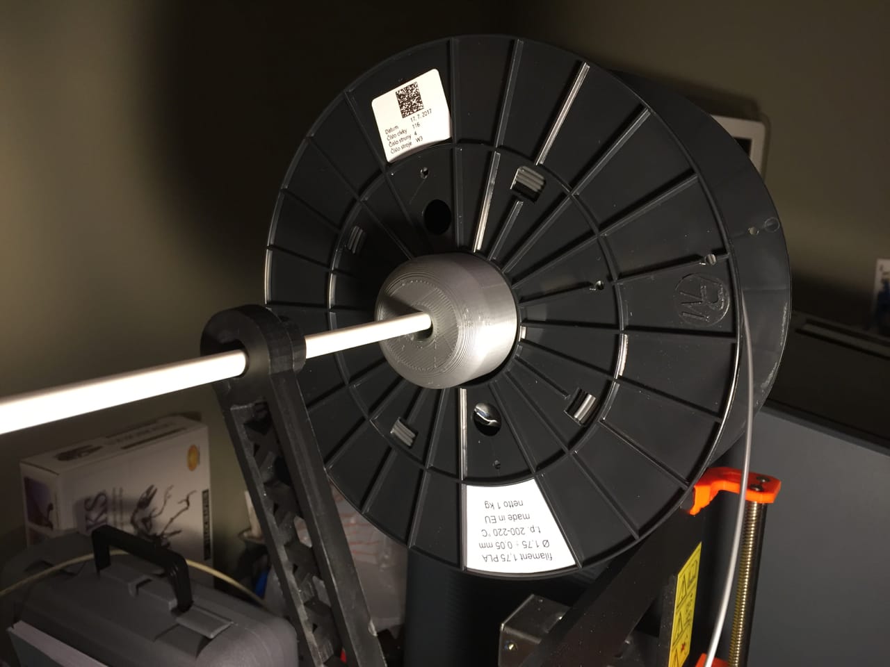  By adding some 3D printed adapters, you can sometimes fit a spool to a 3D printer 