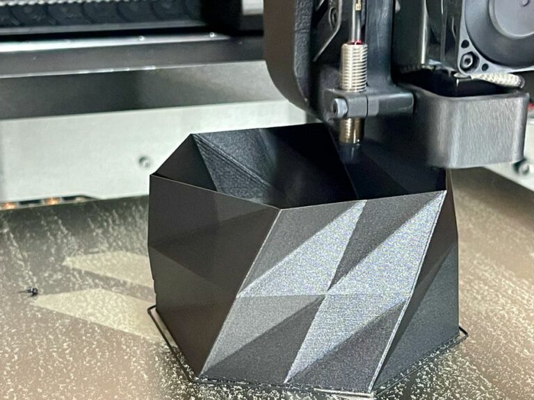 Should Carbon Fiber be in All 3D Printer Filaments?