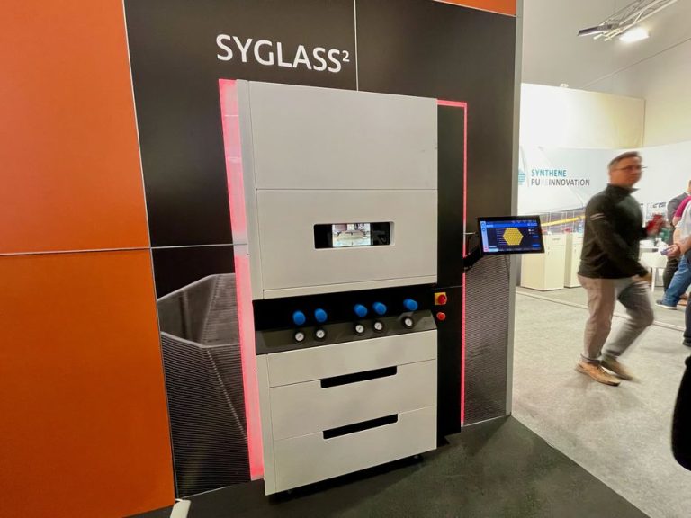 The SYGLASS2 Glass 3D Printer Can Do Something Amazing