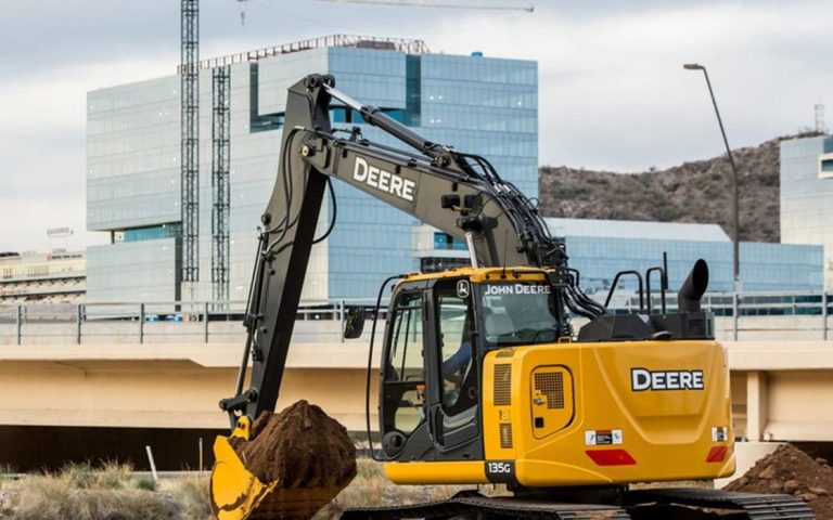 Record Excavator Sales Reflect Construction Boom: Implications for 3D Printing