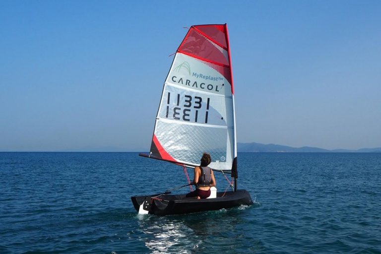 Caracol and NextChem Join Forces to Create Pioneering 3D Printed Sailboat