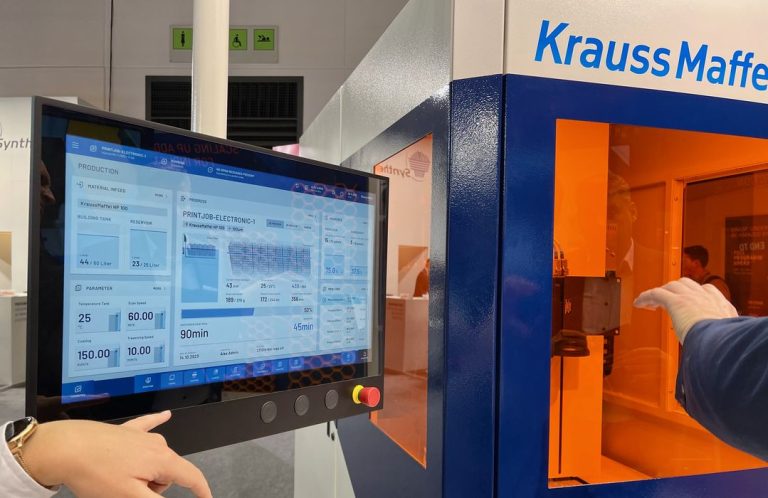 Kraus Maffei Diversifies into 3D Printing with Two Industrial 3D Printers