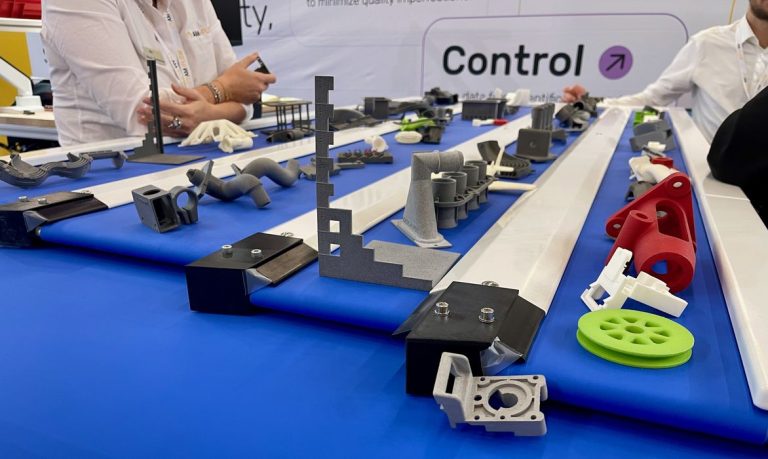 AM-FLOW’s Conveyor System Simplifies 3D Printed Part Sorting