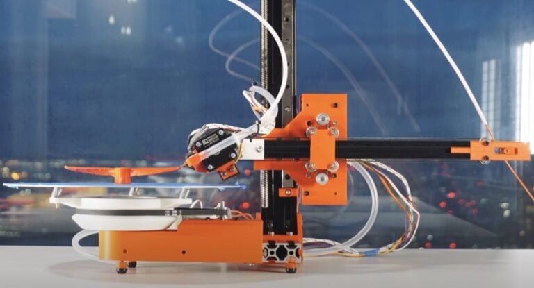 Joshua Bird’s Open-Source 4-Axis Printer Eliminates Supports