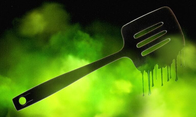 Toxic Kitchen Tools: The Hidden Dangers of Black Plastic Utensils?